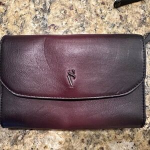 Black and Red Simply Vera Wang Signature Mini Crossbody Bag Purse